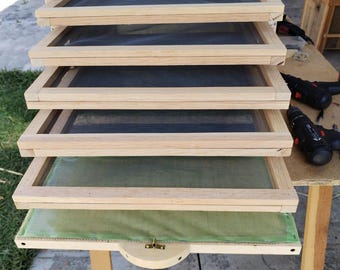Anleitung zum Bau eines hölzernen Solartrockners mit 5 Tabletts zum Trocknen von Obst, Fleisch und Gemüse, 100% rustikale Handarbeit.
