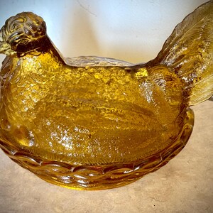 vintage Amber glass Hen on a Nest