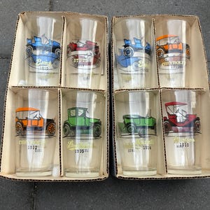 1950s Vintage Hazel Atlas, Antique Cars themed ,set of 8 Glasses Tumblers/Barware