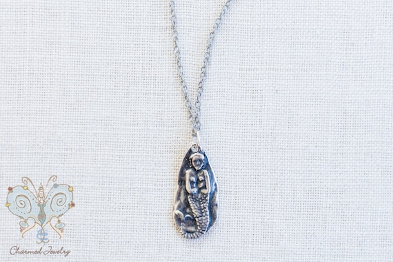 Minimalist Mermaid Pendant Necklace, Beach Inspired Jewelry, Gift for Daughter, Ocean Pendant