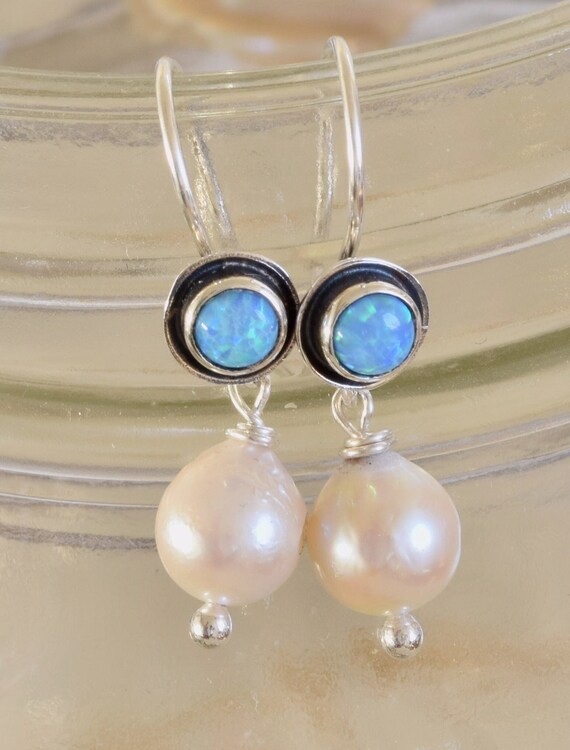 Opal and Pink Pearl Earring- opal and white pearl earring- opal and pearl earring - opal earring - bridal earring - pearl earring
