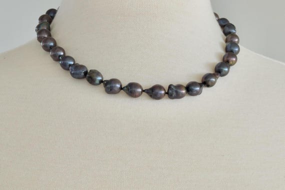 Black Pearl Necklace -  Hand knotted Necklace - Gift for Mom - adjustable necklace