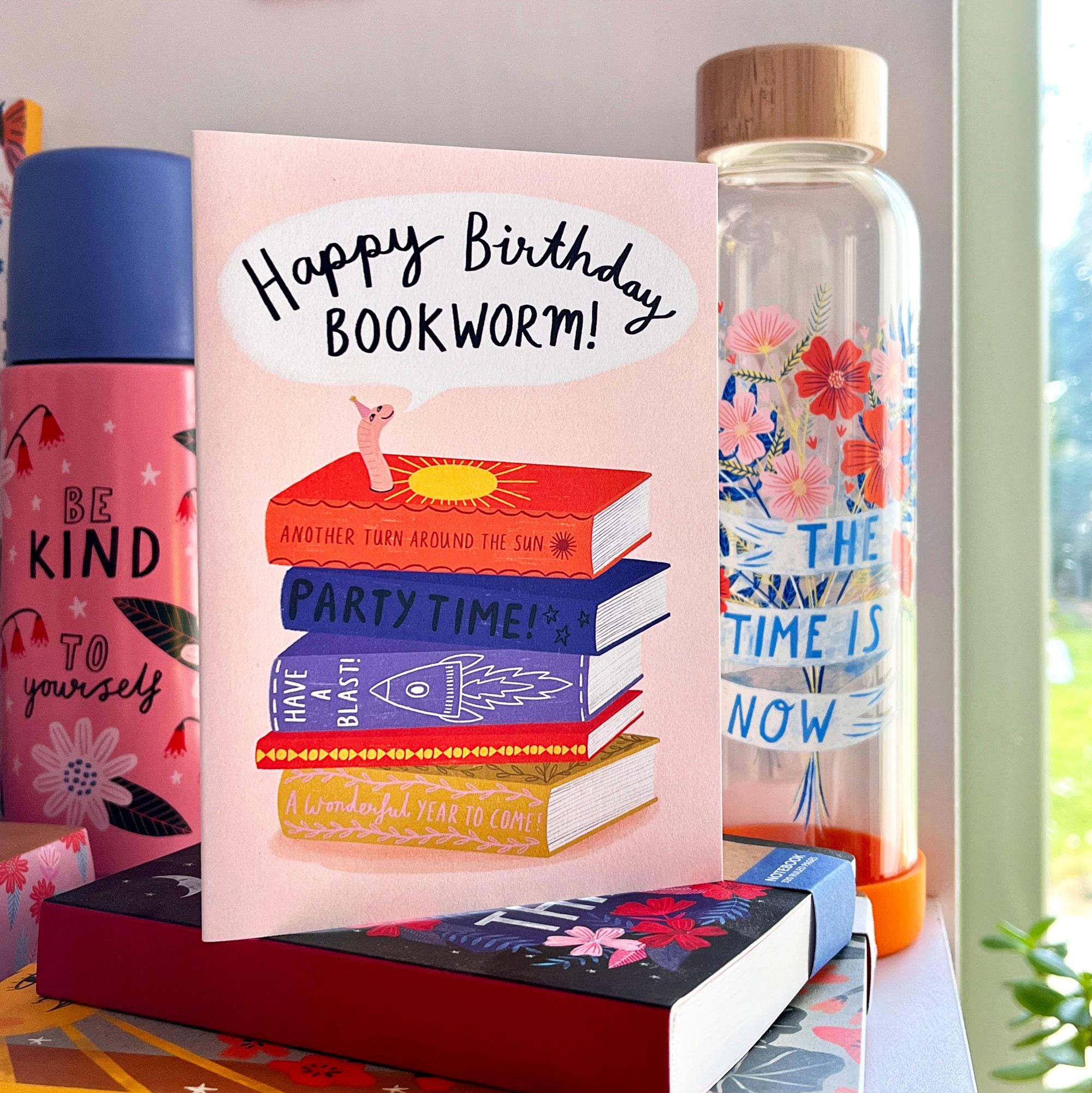 Happy Birthday Card For Book Lovers - Special Reading-Themed Greeting Card For Bookworms & Readers