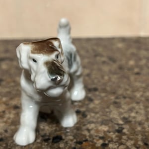 Wire Fox Terrier figurine