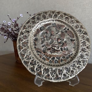 Antique copper handcrafted wall plate - Authentic wall plate 1960s - Village girl patterned plate