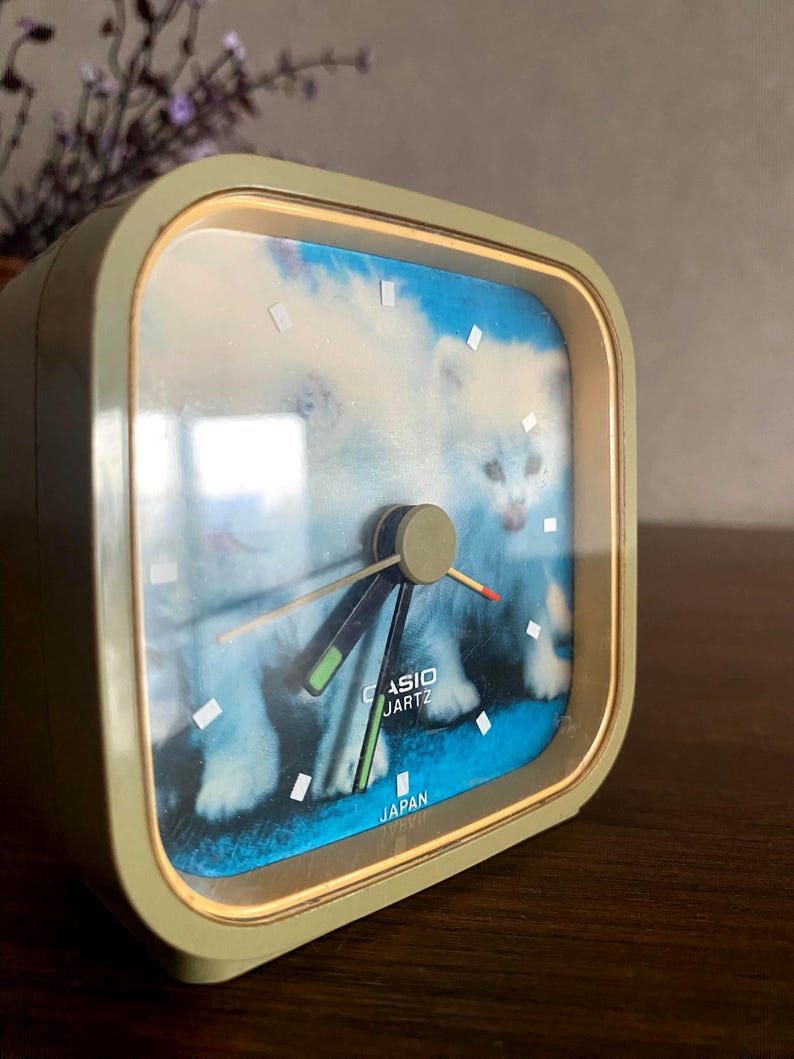 Vintage Casio Quarz Kätzchen Schreibtisch Uhr Bild 2