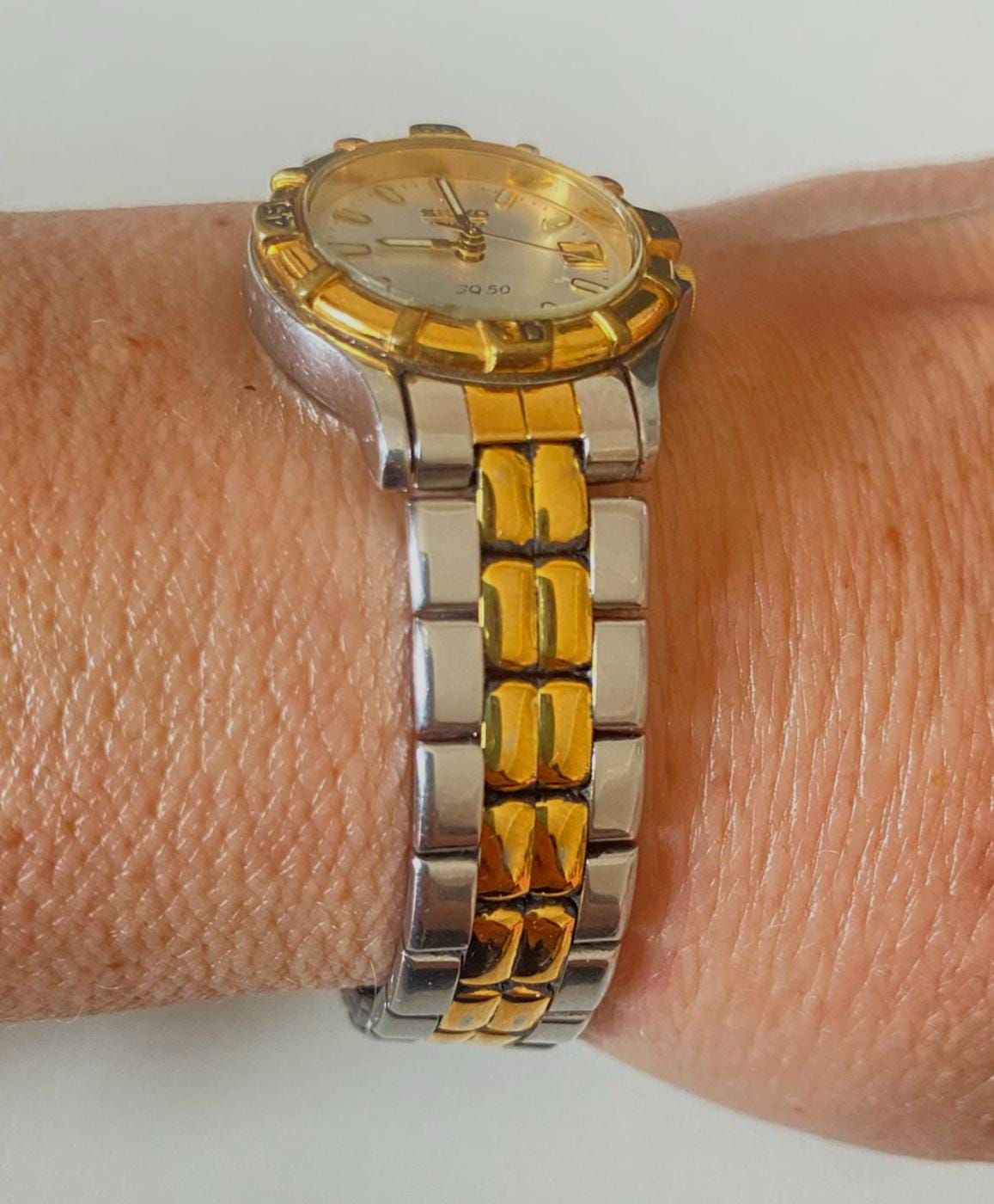 Vintage Seiko SQ50 Two-tone Watch – Gold Silver Stainless  display picture 3