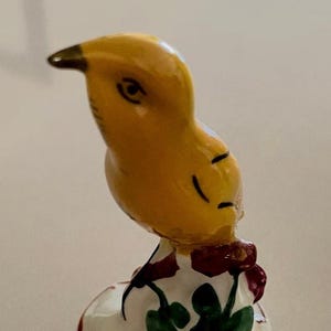Porzellan Figur Kanarienvogel von 1960.Vintage Tierfigur.Kanarienvogel Schmuckstück. Hand malen Kanarienvogel.Vintage Retro Antik Kanarienvogel