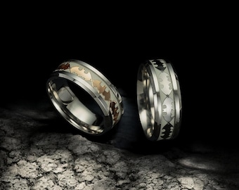Stainless Steel Bat Couple Rings: Camo & Silver Wedding Bands