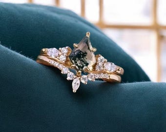 Aelin Galathynius Ring: Terrasen Moss Agate Fireheart, Fantasy Book Jewelry