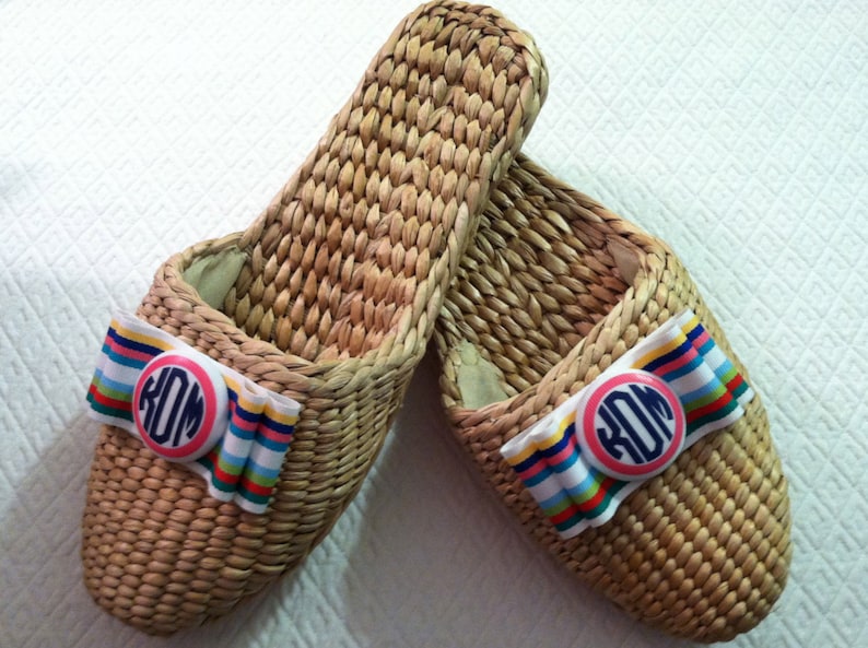 FREE SHIPPING Monogrammed Preppy Straw Slippers / Mules | Etsy