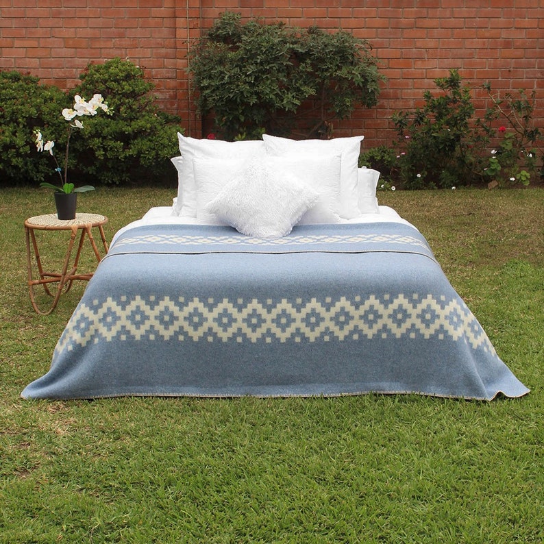 Thick Alpaca Wool Blanket Heavyweight Alpaca Wool Throw Camping Outdoors Indoors Soft Peruvian