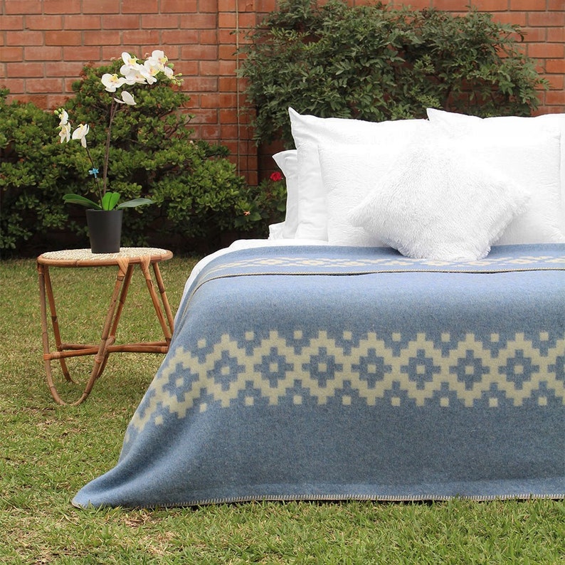 Thick Alpaca Wool Blanket Heavyweight Alpaca Wool Throw Camping Outdoors Indoors Soft Peruvian