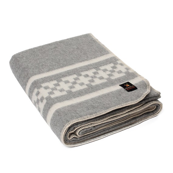Thick Alpaca Wool Blanket Heavyweight Alpaca Wool Blanket Camping Outdoors Thick Alpaca Wool Blanket Heavyweight for Camping Outdoors or