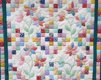 Quilted Wall Hanging  patchwork retro thirties applique baby quilt