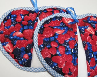 Hot pad set potholders mixed berries gingham binding