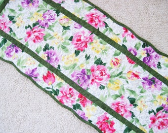 Quilted Table Runner Spring  Summer  bedroom dresser handmade floral