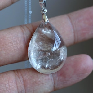 Ciondolo in quarzo enidro naturale, 1 bolla mobile, regalo con ciondolo in cristallo enidro, regalo con ciondolo per gioielli, ciondolo in cristallo a goccia, 115