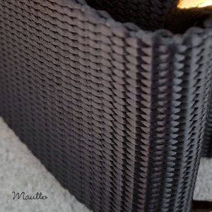 Extra wide, guitar-style strap for handbags and purses. Soft and thick nylon material with heavy duty hardware. Adjustable from shoulder to cross body positions. Colors from black, brown, navy, fuchsia, red, blue and more. Zoom in close up of nylon.