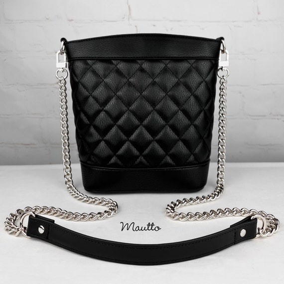 HOW TO SHORTEN CHANEL BAG CHAIN STRAP (on the shoulder, crossbody, & super  short) 