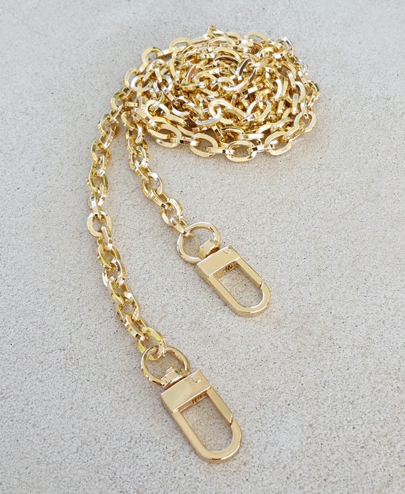 2021 Spring-summer Louis Vuitton LV Flower LV Initials Pendant Brass Thick Link  Necklace For Men
