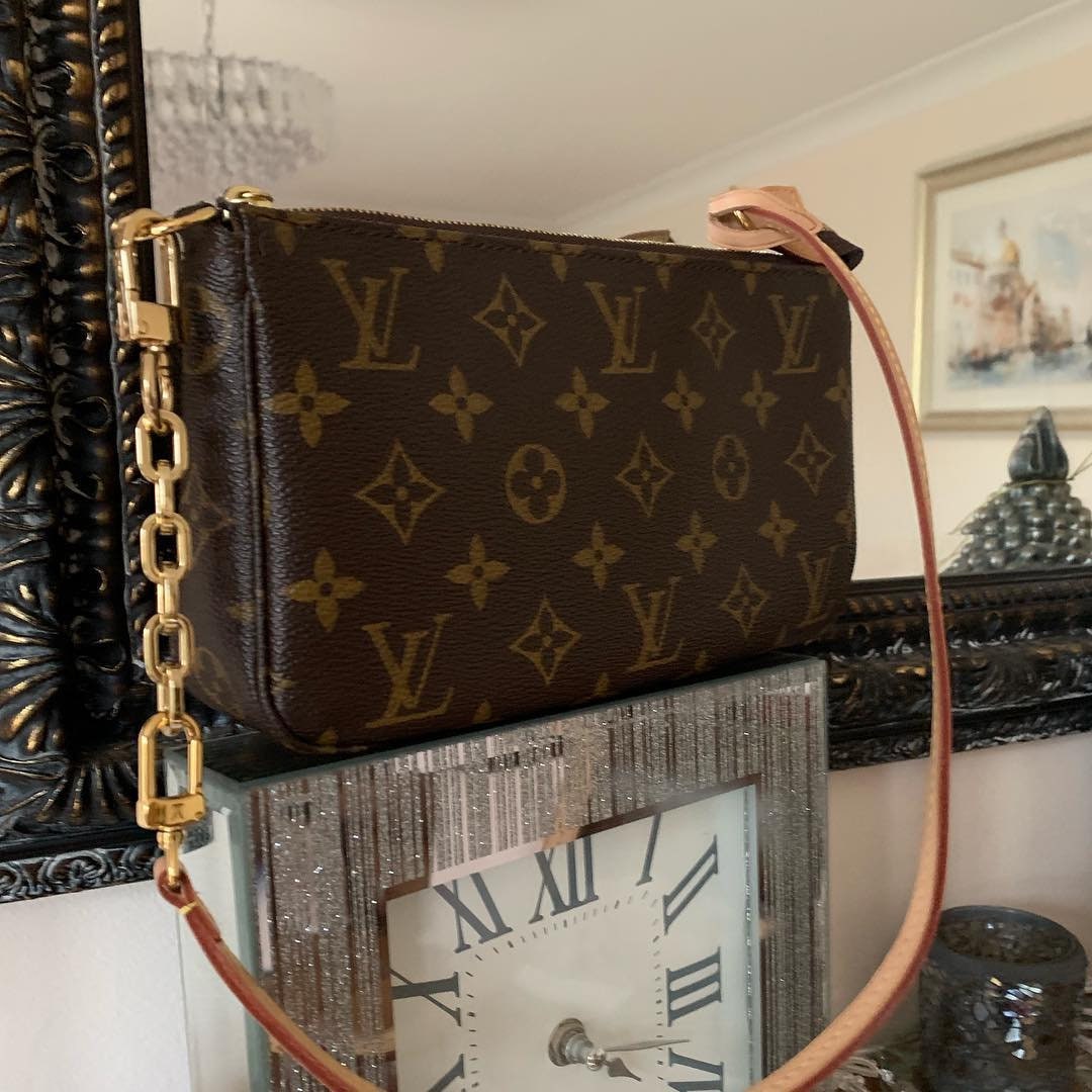 Louis vuitton crossbody strap extender sale