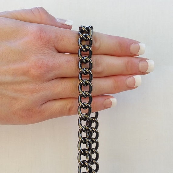 gunmetal chain bolsa strap
