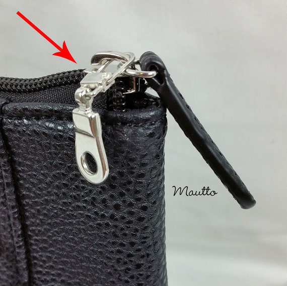 Broken Leather Zipper Pull on Louis Vuitton