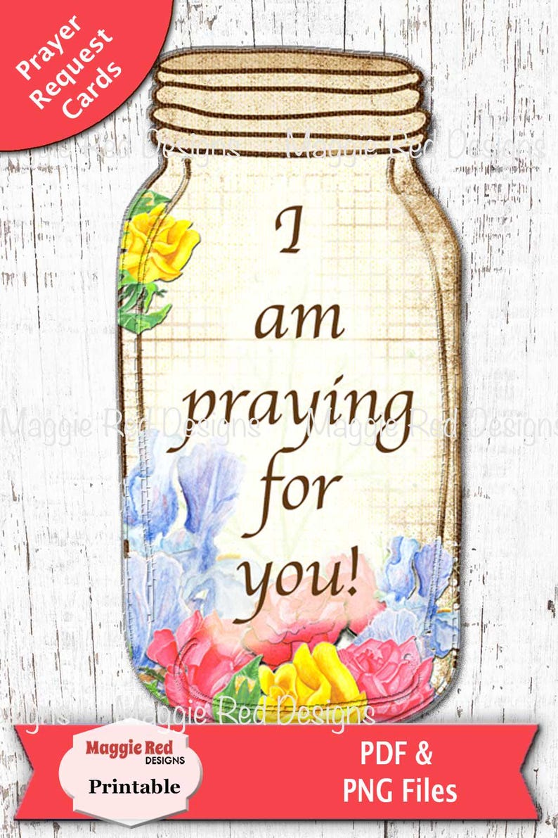 Op de afbeelding: Een kaart in de vorm van een weckpot met een rasterachtergrond en de tekst I am praying for you! in bruin schrift. Het ontwerp is versierd met aquarelachtige illustraties van gele, blauwe en roze bloemen aan de boven- en onderranden.