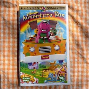 Barney&#39;s Adventure Bus (1997) - Fita VHS vintage - Concha - Filme retrô de infância dos anos 90