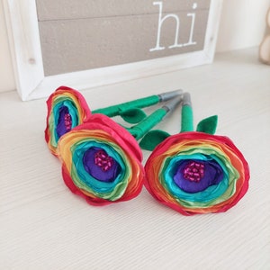 Flower pen, fabric flower accessory, rainbow fabric flower pen, party favors, wedding favors, bridal shower favors- RAINBOW BLOSSOM