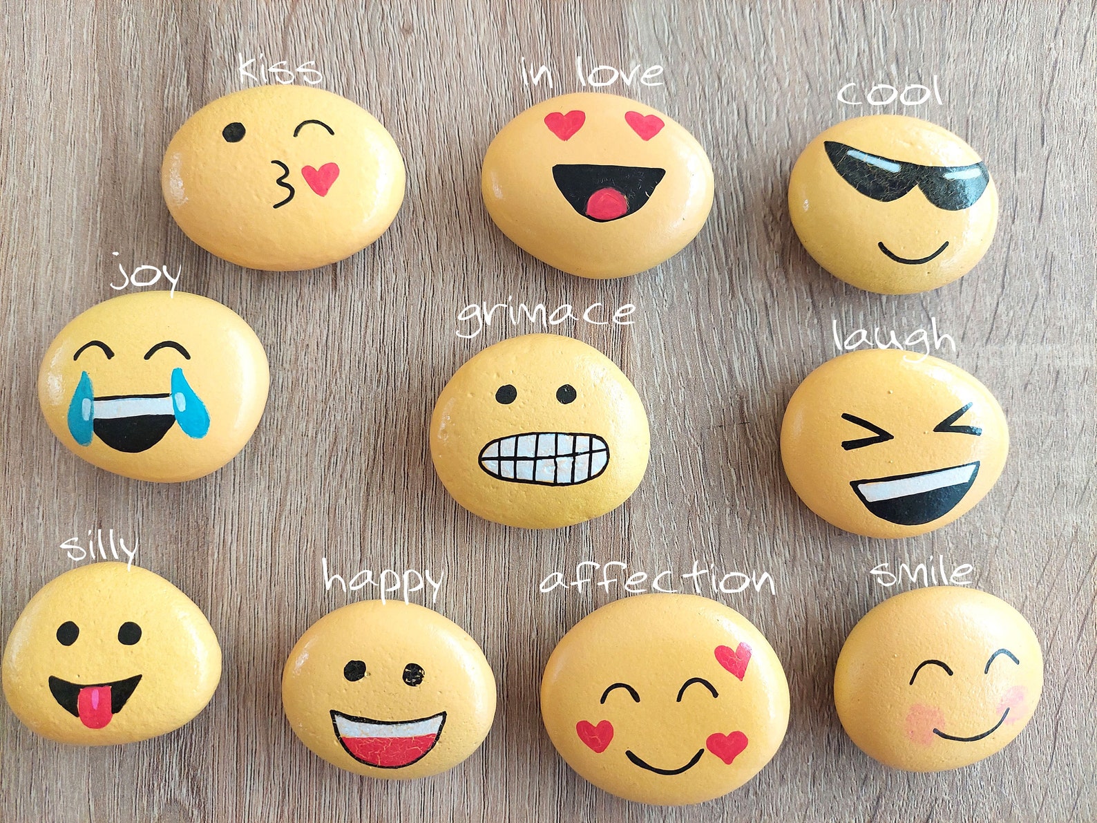 Kindness Rocks Smily Painted Kindness Rocks, Emoji Rocks, Smiley Face Stones, Garden Decor ...