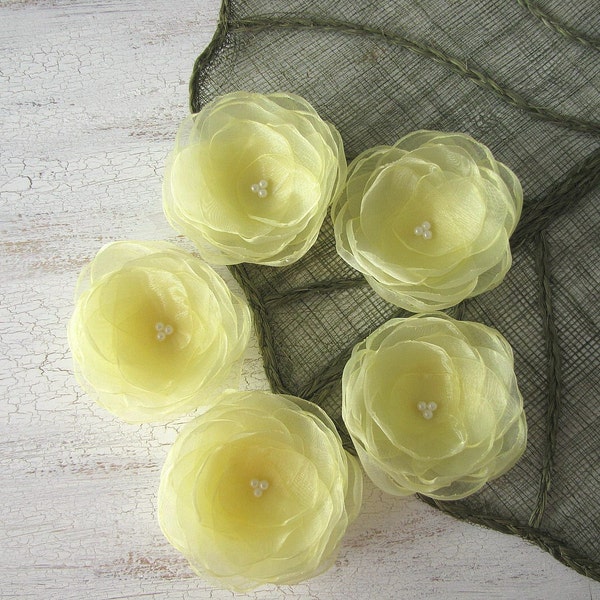 Water Lilies- Organza sew on flower appliques, fabric flowers, handmade floral supplies, silk flowers (5 pcs)- MELLOW YELLOW
