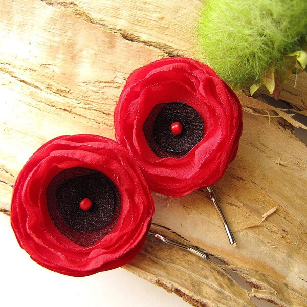 Bobby pins with fabric flowers, floral hair pins, handmade fabric flowers, silk flowers (2 pcs) - TINY RED POPPIES