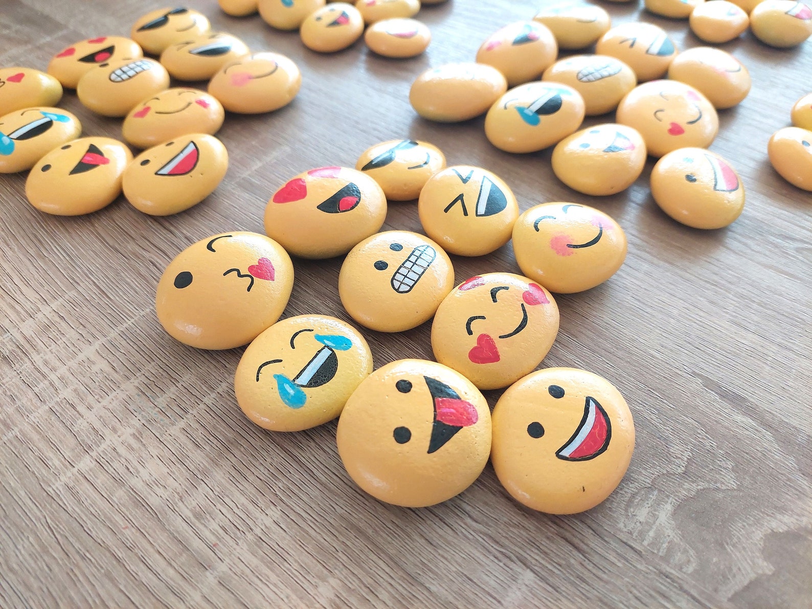 Kindness Rocks Smily Painted Kindness Rocks, Emoji Rocks, Smiley Face Stones, Garden Decor ...