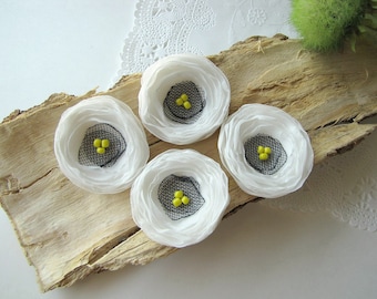 Tiny and Thick fabric flower appliques, Handmade sew-on flowers for sewing, Crafts and embellishment supplies (4pcs)- OFF WHITE DAISIES