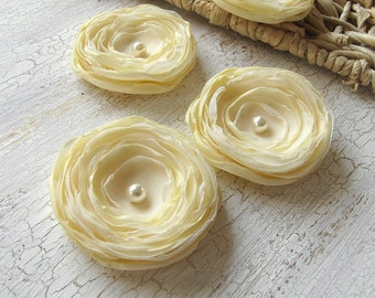 Tiny and Thick- Handmade fabric flower appliques, fabric flowers,  wedding supplies, floral embellishments (4pcs)-  TINY CREAM BLOSSOMS