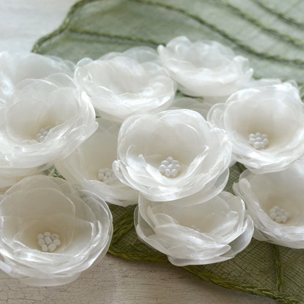 Nénuphars - Embellissements de fleurs en tissu - Organza cousu sur des appliques de fleurs, fleurs de mariage, fleurs en tissu ivoire (5 pièces) - CREAM IVORY