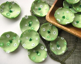 Satin and organza handmade sew on flower appliques, floral embellishments for crafts (15pcs)- GREEN DAISY MEADOW