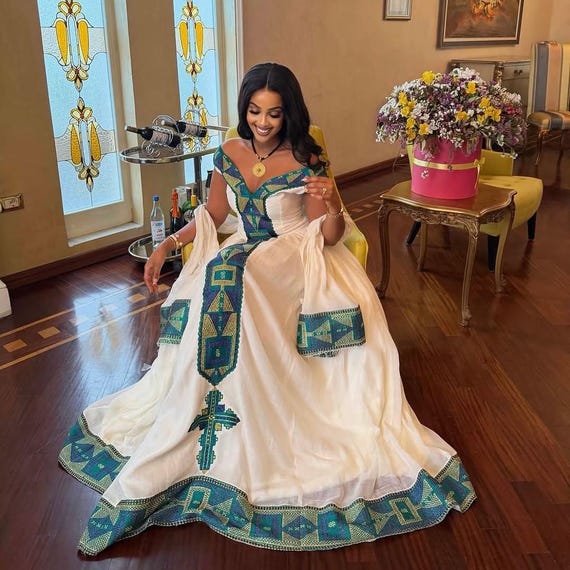 modern ethiopian dress Corseted Brown Dress: Take on Traditional Ethiopian Clothing Contemporary Look Habesha XL Step out in captivating style with this white Habesha dress Modern Habesha Kemis