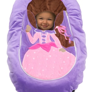 Car Seat Cuties Princess: Średni odcień skóry. Pluszowy pokrowiec na fotelik samochodowy dla niemowląt. Prezent na baby shower dla dziewczynki! Darmowa wysyłka! Kostium dla niemowląt/dzieci