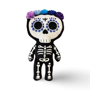 Peluche de esqueleto de calavera de azúcar del Día de Muertos de 30 cm. Halloween / Día de los Muertos / Día de los Muertos / Muñeco de peluche de calavera de azúcar. ESTILO n.° 3