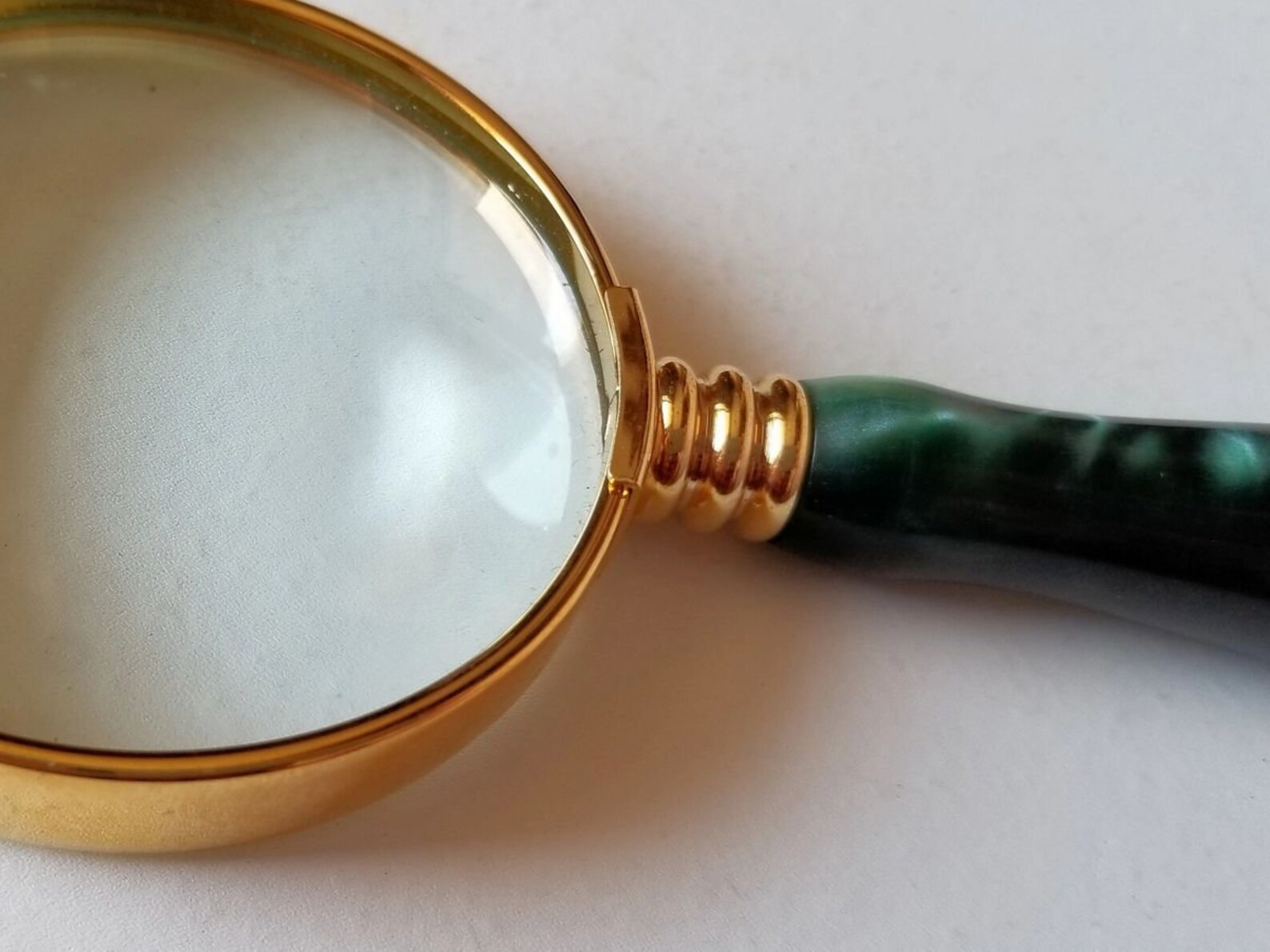 Magnifying Glass With Green Acrylic Handle Etsy