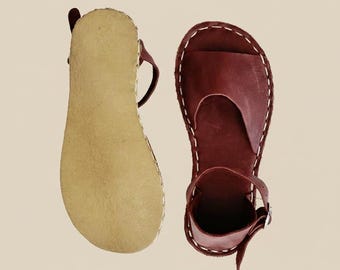 Erdung Barfuß Damen Sandalen: Leder Erdung Hausschuhe mit Kupferniete - Burgund