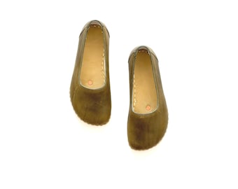 Handmade Leather Grounding Women Shoes: Barefoot Ballet Flats - Olive Green