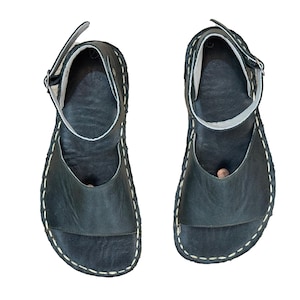 Wide Sandals For Women, Earthing Sustainable Barefoot Sandals, Copper Grounding Minimalist Shoe, Barefoot Leather, BOOTLE GREEN