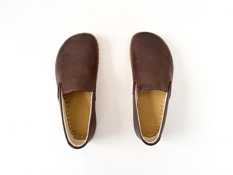 Mocassins en cuir marron amer, chaussures pieds nus en cuivre pour femmes image 8