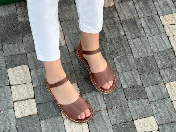 Women's Sandals Grounding Soles With Copper Rivets, Minimalist Footwear, Classic Brown