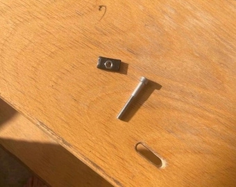 Tripp Trapp Ersatz Scharnier/Mutter mit Schraube