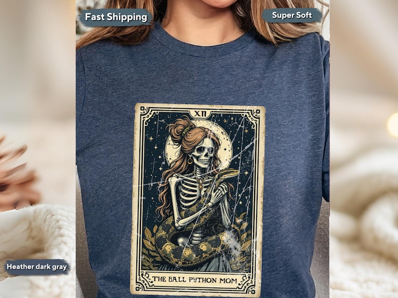 Ball Python Mom Tarot TShirt, Python Lover Tee, Gothic Skeleton Python Shirt, Cool Ball Python Shirt, Unique Gift for Python Owners afbeelding 1